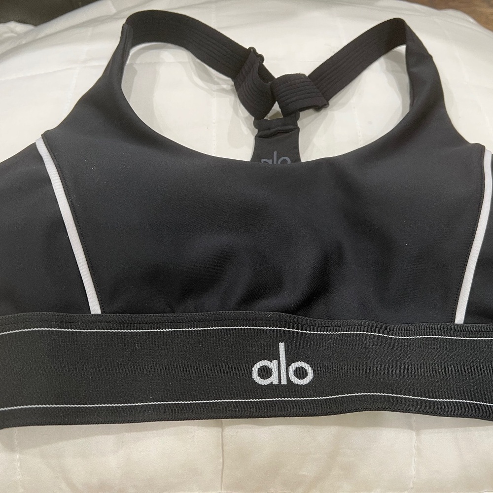 Sports bra